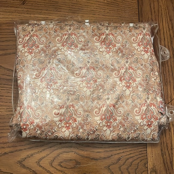 Frontgate Cushion‎ Storage Bag, NWOT main image 2
